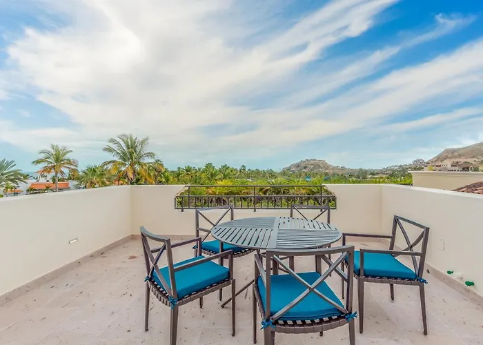 Bohari Palmilla 4*